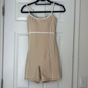 Women's Gold Hinge Bodysuit Medium Beige and White NWOT